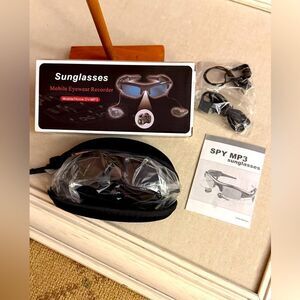 Electroflip Mobile Eyewear Spy Sunglasses Recorder  NIB
